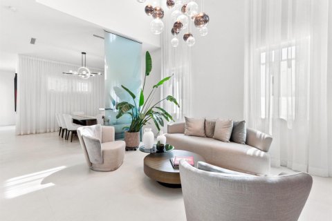 Villa ou maison à vendre à Doral, Floride: 4 chambres, 326.64 m2 № 2077771 - photo 4