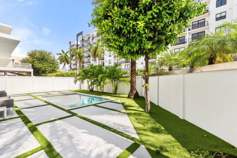 Villa ou maison à vendre à Doral, Floride: 4 chambres, 326.64 m2 № 2077771 - photo 18