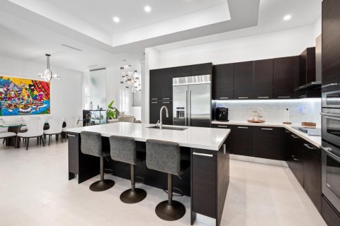 Villa ou maison à vendre à Doral, Floride: 4 chambres, 326.64 m2 № 2077771 - photo 8