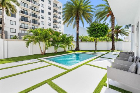Villa ou maison à vendre à Doral, Floride: 4 chambres, 326.64 m2 № 2077771 - photo 17