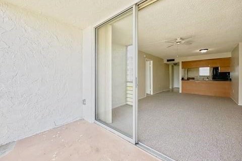 Condo in Miami, Florida, 1 bedroom  № 2362914 - photo 13