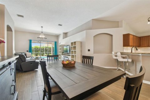 House in Lutz, Florida 4 bedrooms, 173.91 sq.m. № 1661881 - photo 15