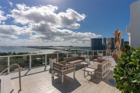 Copropriété à louer à Miami, Floride: 1 chambre, 63.17 m2 № 2168639 - photo 9