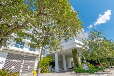 Copropriété à louer à Miami, Floride: 1 chambre, 63.17 m2 № 2168639 - photo 5