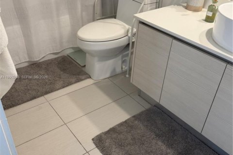 Copropriété à louer à Miami, Floride: 1 chambre, 63.17 m2 № 2168639 - photo 29