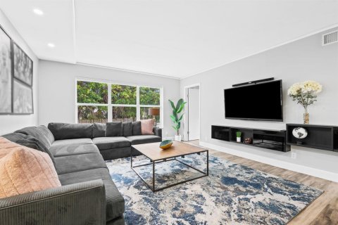 Condo in Fort Lauderdale, Florida, 3 bedrooms № 2249628 - photo 4