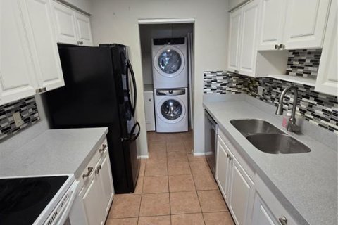 Condominio en alquiler en Belleair, Florida, 2 dormitorios, 99.87 m2 № 1829561 - foto 5