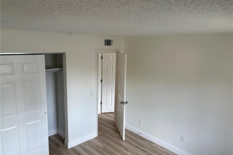 Condominio en alquiler en Tampa, Florida, 2 dormitorios, 89.19 m2 № 1841899 - foto 5