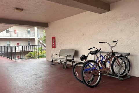 Condo in Lauderdale Lakes, Florida, 2 bedrooms  № 2060720 - photo 26