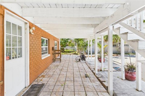 Casa en venta en Madeira Beach, Florida, 4 dormitorios, 162.11 m2 № 1636912 - foto 4