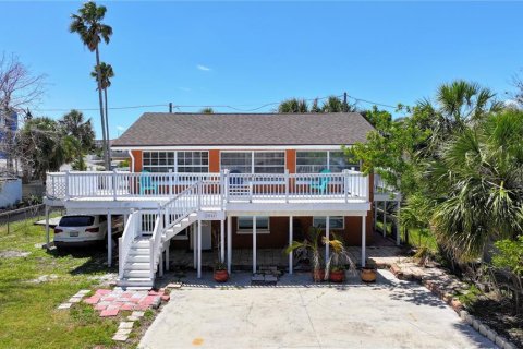 Casa en venta en Madeira Beach, Florida, 4 dormitorios, 162.11 m2 № 1636912 - foto 2