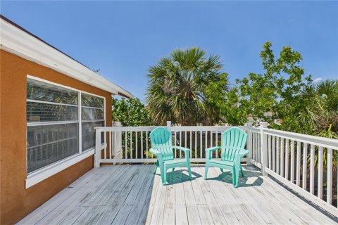 Casa en venta en Madeira Beach, Florida, 4 dormitorios, 162.11 m2 № 1636912 - foto 8