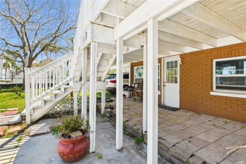 Casa en venta en Madeira Beach, Florida, 4 dormitorios, 162.11 m2 № 1636912 - foto 5