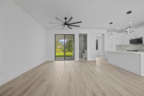 Villa ou maison à vendre à Port Charlotte, Floride: 3 chambres, 154.03 m2 № 1789431 - photo 5