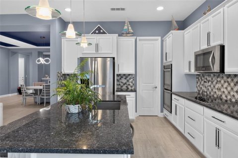 Casa en venta en Bradenton, Florida, 4 dormitorios, 248.51 m2 № 2225601 - foto 12