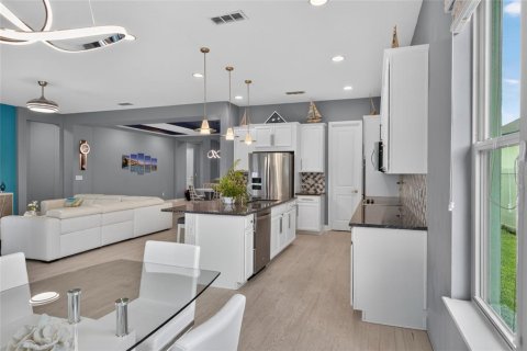 Casa en venta en Bradenton, Florida, 4 dormitorios, 248.51 m2 № 2225601 - foto 13