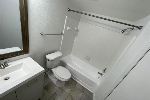 Condominio en alquiler en Kissimmee, Florida, 1 dormitorio, 49.24 m2 № 2220559 - foto 10