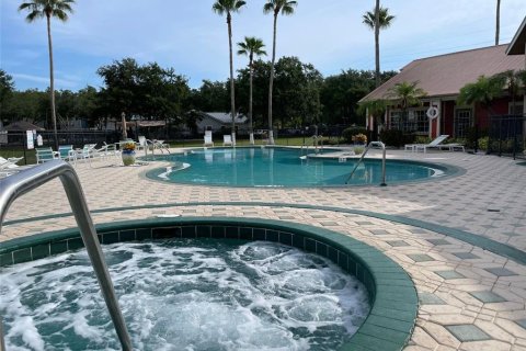 Condominio en alquiler en Kissimmee, Florida, 1 dormitorio, 49.24 m2 № 2220559 - foto 13