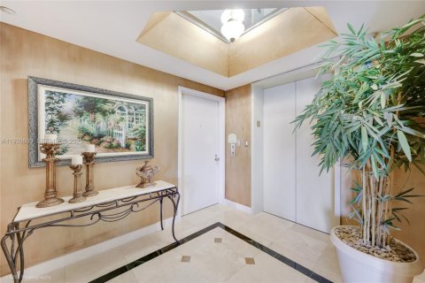 Copropriété à vendre à Aventura, Floride: 3 chambres, 260.13 m2 № 1989528 - photo 6