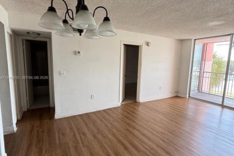 Copropriété à vendre à Miami, Floride: 2 chambres, 74.32 m2 № 2079474 - photo 12