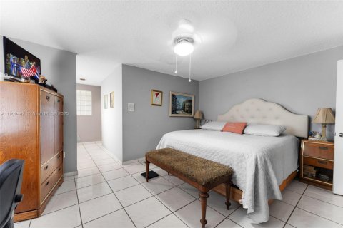 Купить виллу или дом в Майами, Флорида 5 спален, 319.68м2, № 1965013 - фото 21