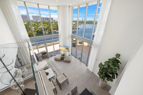 Condominio en venta en Sunny Isles Beach, Florida, 4 dormitorios, 301.75 m2 № 1882591 - foto 6