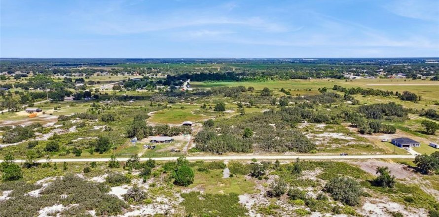 Land in Avon Park, Florida № 2159945