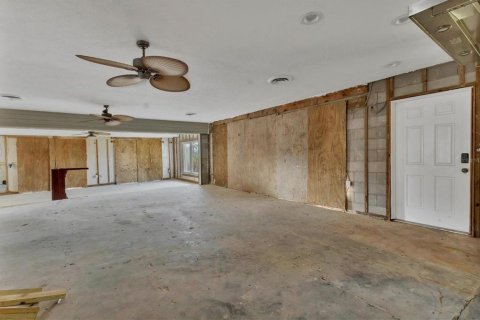 House in Englewood, Florida 3 bedrooms, 181.72 sq.m. № 1553116 - photo 8