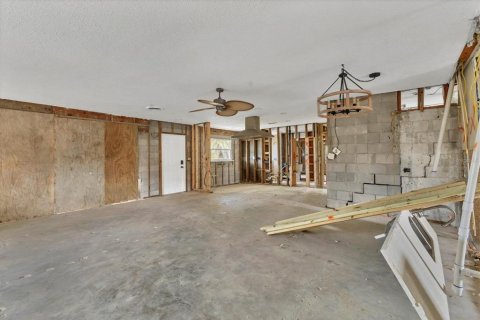 House in Englewood, Florida 3 bedrooms, 181.72 sq.m. № 1553116 - photo 10