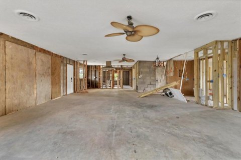 House in Englewood, Florida 3 bedrooms, 181.72 sq.m. № 1553116 - photo 11