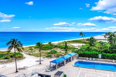 Condo in Pompano Beach, Florida, 2 bedrooms  № 2180567 - photo 3