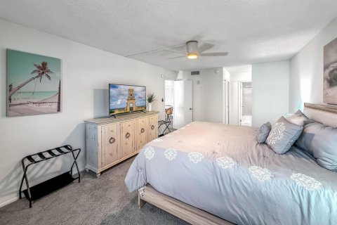 Condo in Pompano Beach, Florida, 2 bedrooms  № 2180567 - photo 19