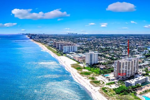 Condo in Pompano Beach, Florida, 2 bedrooms  № 2180567 - photo 5