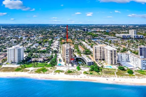 Condo in Pompano Beach, Florida, 2 bedrooms  № 2180567 - photo 2