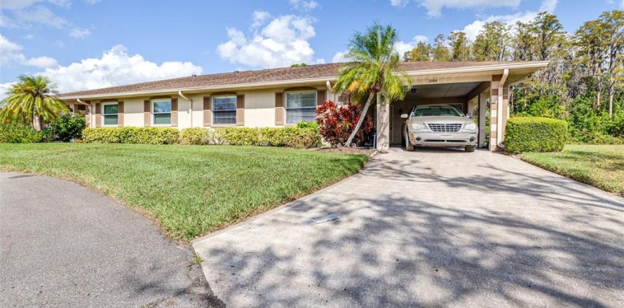 Condo à Sun City Center, Floride, 2 chambres  № 1675221