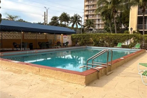 Купить кондоминиум в Норт-Майами-Бич, Флорида 1 спальня, 71.72м2, № 1992644 - фото 28