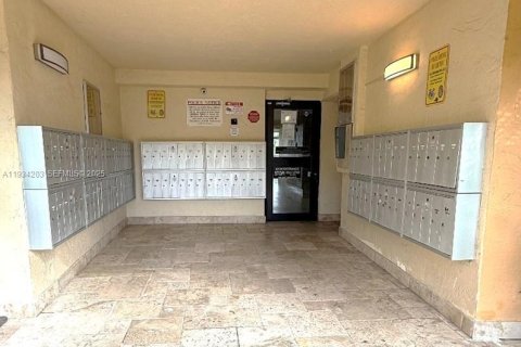 Купить кондоминиум в Норт-Майами-Бич, Флорида 1 спальня, 71.72м2, № 1992644 - фото 4