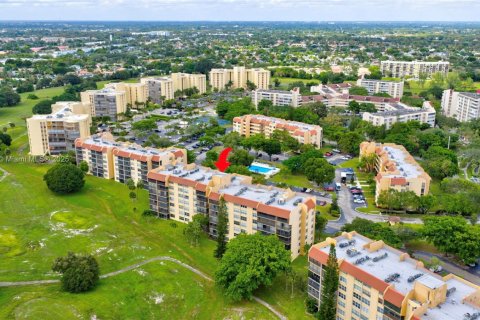 Condominio en venta en Lauderhill, Florida, 3 dormitorios, 147.06 m2 № 1950700 - foto 21