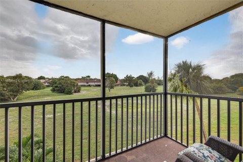 Condominio en venta en Lauderhill, Florida, 3 dormitorios, 147.06 m2 № 1950700 - foto 8