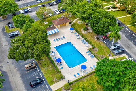 Condominio en venta en Lauderhill, Florida, 3 dormitorios, 147.06 m2 № 1950700 - foto 29