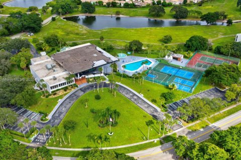 Condominio en venta en Lauderhill, Florida, 3 dormitorios, 147.06 m2 № 1950700 - foto 26