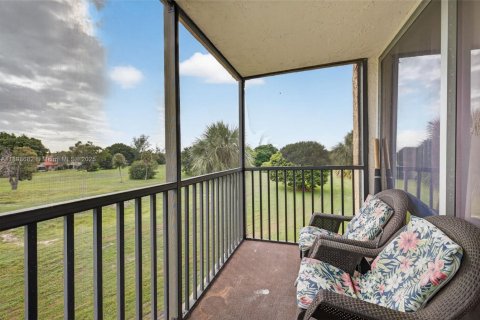 Condominio en venta en Lauderhill, Florida, 3 dormitorios, 147.06 m2 № 1950700 - foto 9