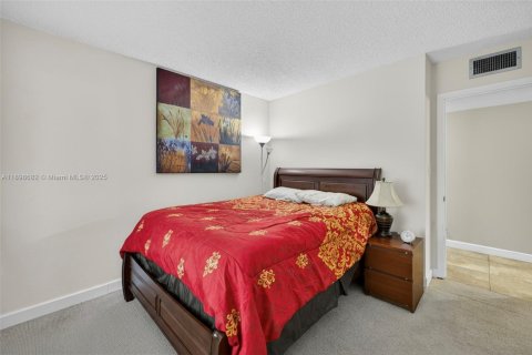 Condominio en venta en Lauderhill, Florida, 3 dormitorios, 147.06 m2 № 1950700 - foto 16