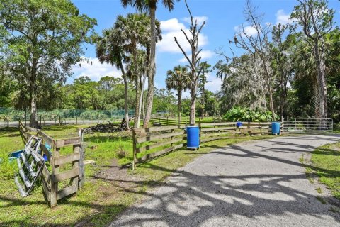 Casa en venta en Geneva, Florida, 4 dormitorios, 277.31 m2 № 1796765 - foto 29