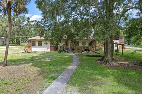 Casa en venta en Geneva, Florida, 4 dormitorios, 277.31 m2 № 1796765 - foto 4