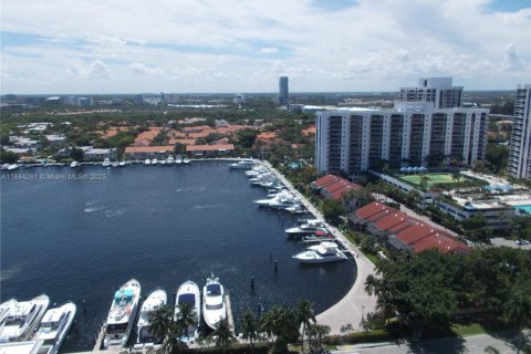 Townhouse in Aventura, Florida 2 bedrooms, 222.59 sq.m. № 1931200 - photo 2