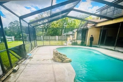 House in Jacksonville, Florida 4 bedrooms, 595.22 sq.m. № 2315983 - photo 16
