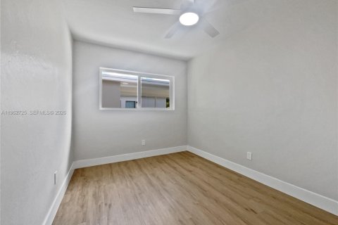 Villa ou maison à vendre à North Miami Beach, Floride: 3 chambres, 106.65 m2 № 2024102 - photo 14