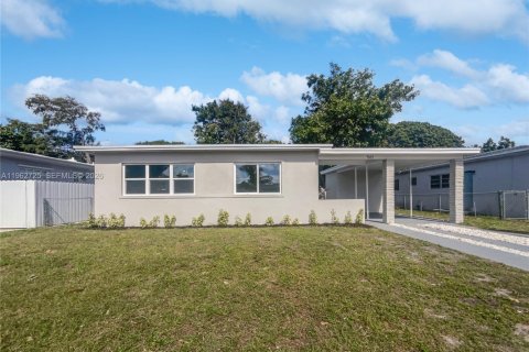 Villa ou maison à vendre à North Miami Beach, Floride: 3 chambres, 106.65 m2 № 2024102 - photo 18