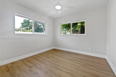 Villa ou maison à vendre à North Miami Beach, Floride: 3 chambres, 106.65 m2 № 2024102 - photo 15